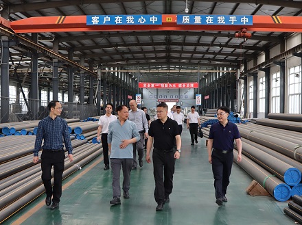 旌陽(yáng)區(qū)委書記謝斌一行到公司調(diào)研 助力企業(yè)發(fā)展